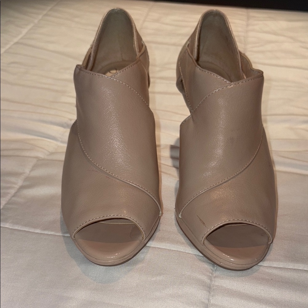 Life Stride Tan Heels with Open Toe Design